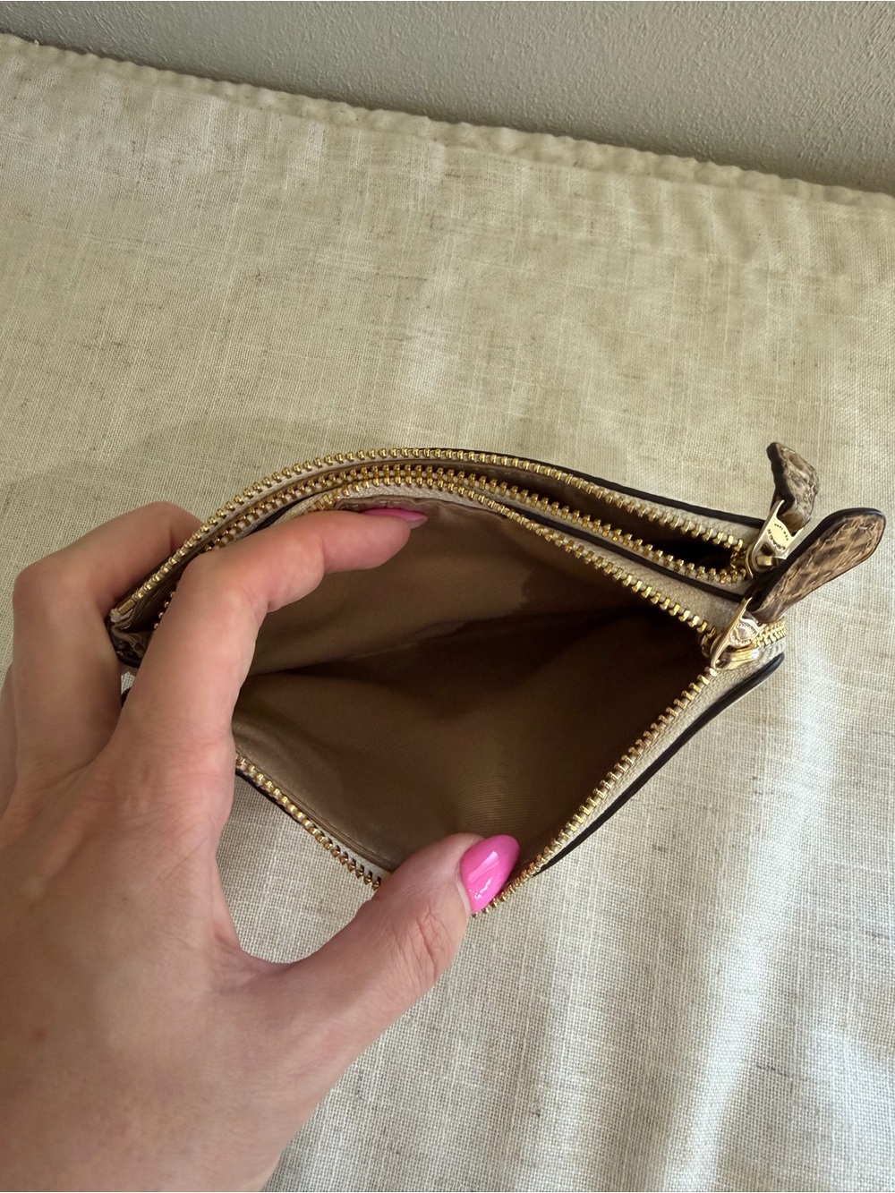 Coach Pebbled Leather Exotic Double Zip White Wristlet - Picture 9 of 10